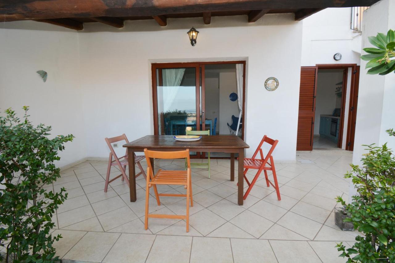 Apartamento Citai Con Splendida Vista Mare San Teodoro  Exterior foto