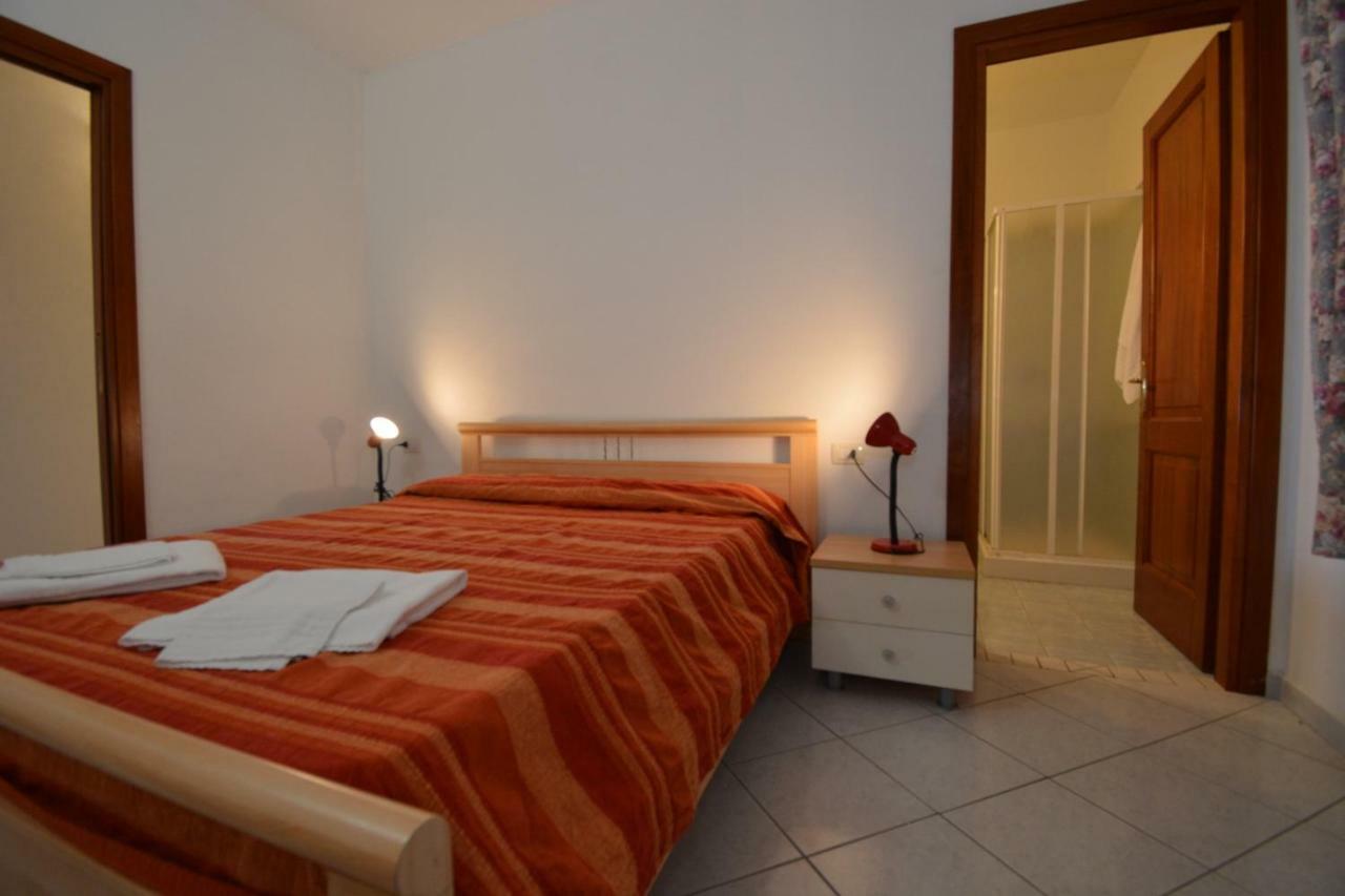 Apartamento Citai Con Splendida Vista Mare San Teodoro  Exterior foto