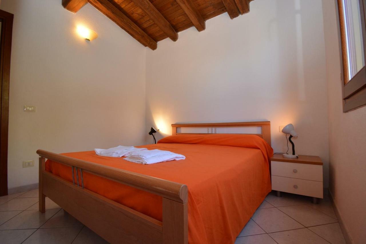 Apartamento Citai Con Splendida Vista Mare San Teodoro  Exterior foto